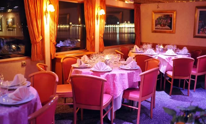 Restaurant on the MS Princesse d'Aquitaine