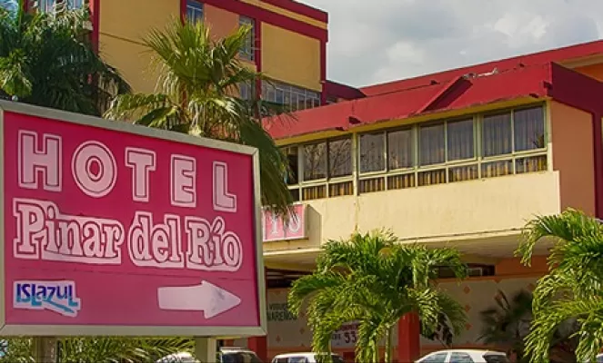 External view of the Hotel Pinar del Rio