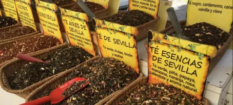 Loose leaf teas for sale in a Seville market