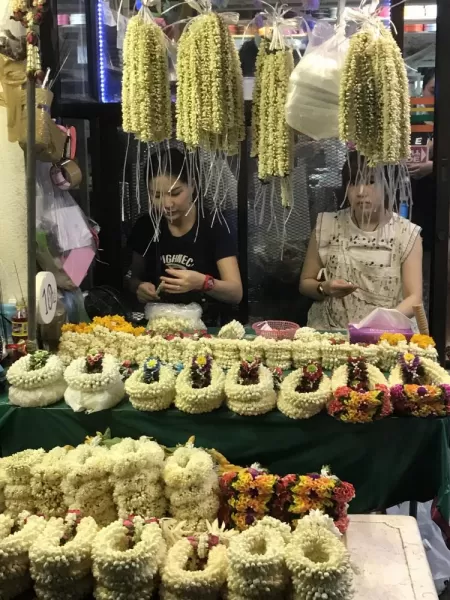 24-hour flower market