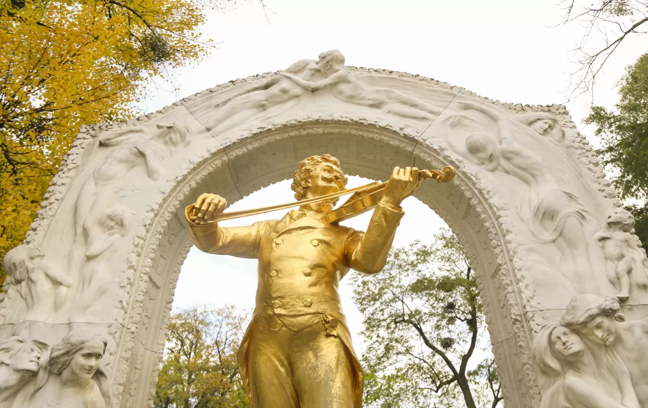 Johann Strauss statue, Vienna