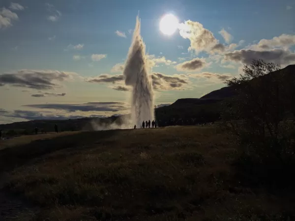 The less frequent, but massive Geysir