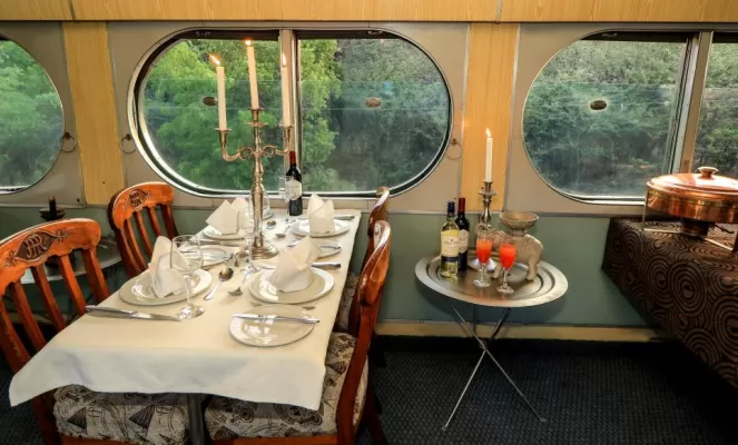 Dining carriage aboard the Stimela Star