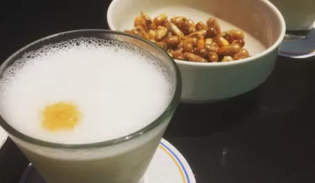 Welcomed to Lima with Pisco Sour and Maiz tostado