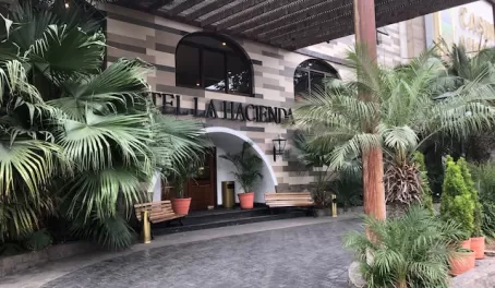 Hotel La Hacienda, centrally located in the Miraflores district, and our base during our stay in Lima.