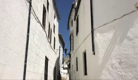 Narrow Spanish streets in Ronda