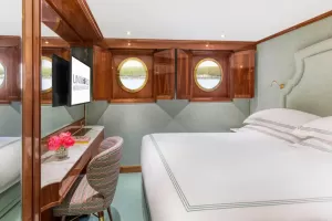 S.S. Bon Voyage Classic Cabin