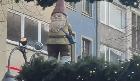 They have gnomes watching over the shoppers.