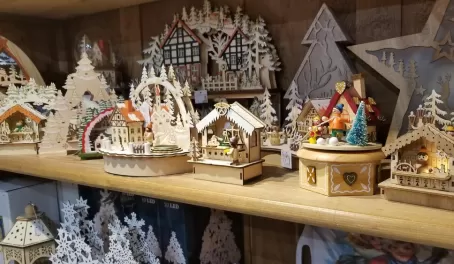 More gifts in the Christmas Market