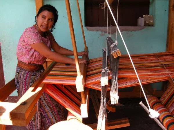 Using the big loom - natural color threads