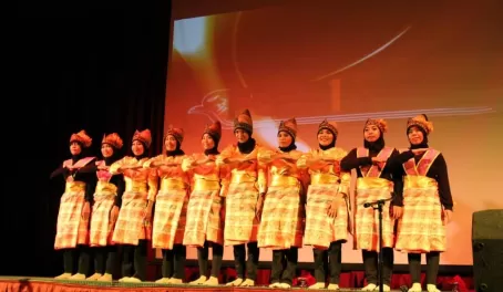 Saman dance, traditional Acehness dance