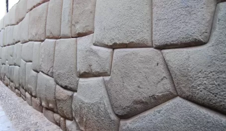 Magnificient Inka wall on the Sun Palace foundation in Cuzco
