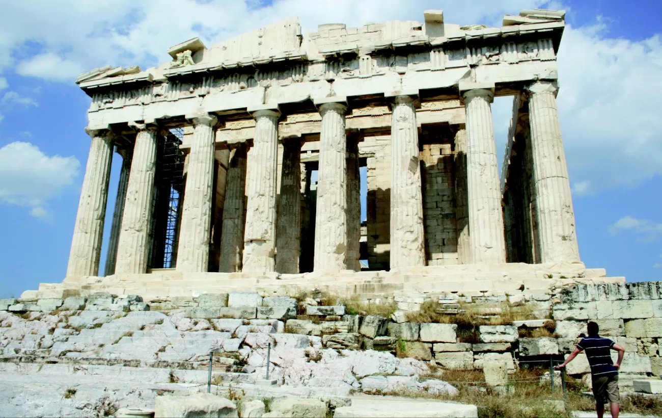 Visit the ruins of the Mediterranean