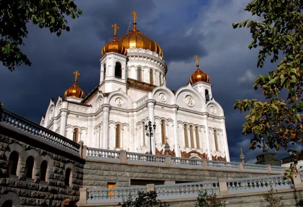 Tour historic cathedrals on your Russian river cruise