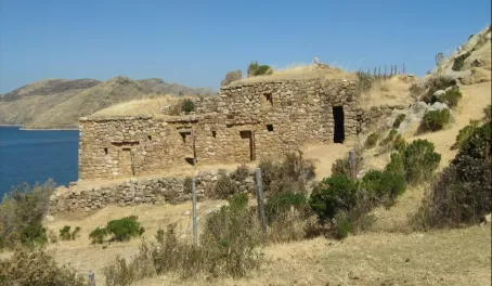 Ruins in Isla del Sol