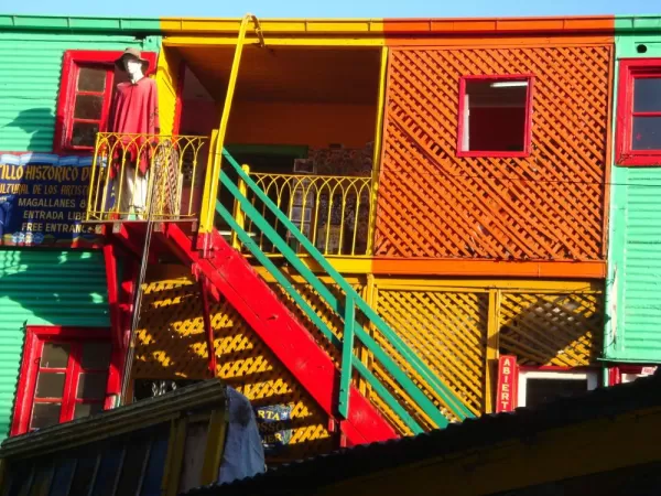 La Boca: Corrugated tin houses