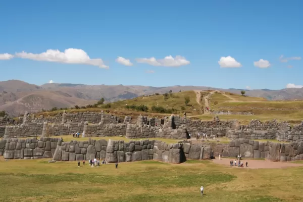 Visit the curving walls of Sacsayhuaman during your Peru tour