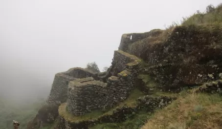 More misty incan ruins along the trail