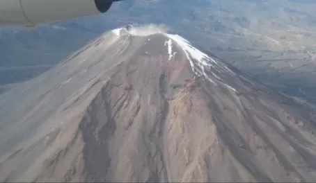 Unknown volcano - Flight from Arequipa to Juliaca 