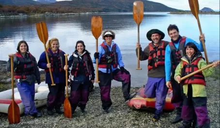 Paddlers loving their tour of Tierra del Fuego
