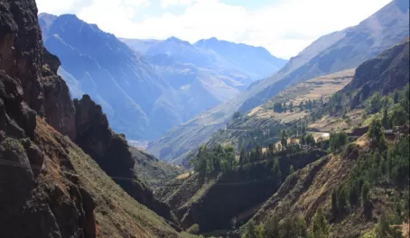 Scared Valley, Peru
