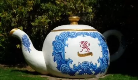 The Welcoming TeaPot