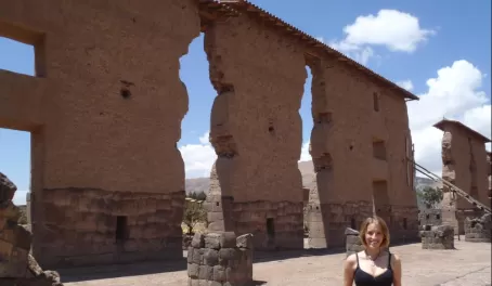The ruins of Raqchi, a stop on our way to Puno