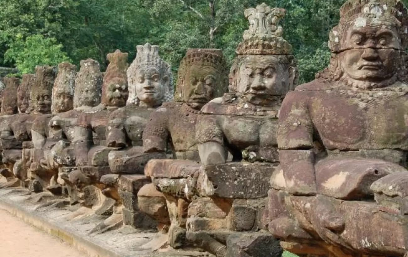 Vietnamese Statues