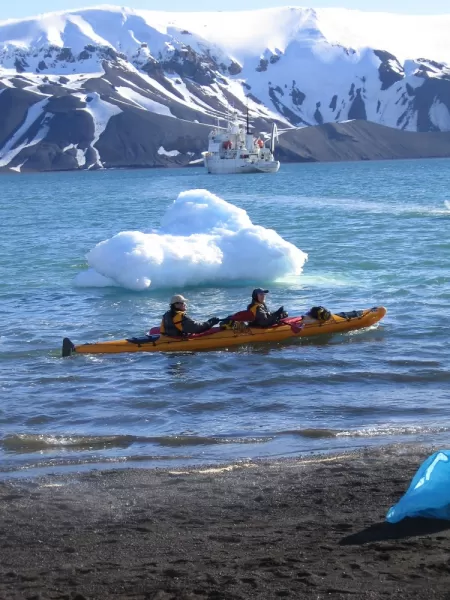 Sea kayaking excursion in Antarctica