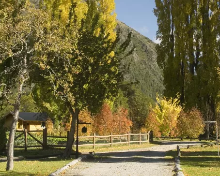 Visit the Bariloche area with a stay at Estancia Peuma Hue