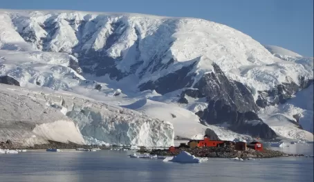 Research base small in comparison to the Antarctic landscape