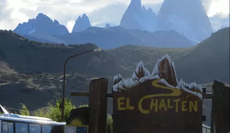 The silhouette of the Fitz Roy Massif matches the Chalten sign 