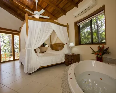 The luxurious Tropical Suite