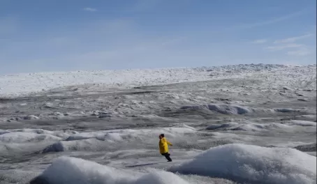 Colin running on ice cap