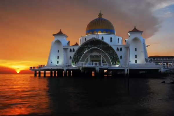 Admire the stunning architecture of Malacca