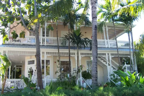 Take a tour of Hemingway's house as you sail around Florida