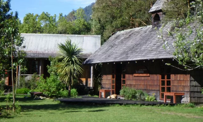 The Riverside Lodge is located in a beautiful valley