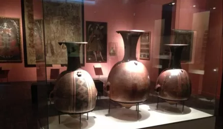 Pottery, Museums