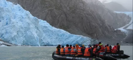 Viewing the glaciers from our cruise
