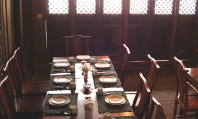 Dine in the Historic Hall at Laomadian Lodge