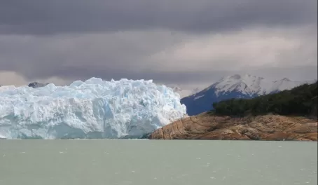 Perito Moreno while crossing the lake to the glacier tour