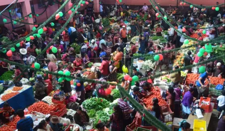 Chichi market scene