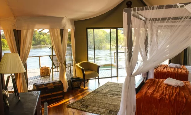 Twin double bedded suite at Zambezi Sands